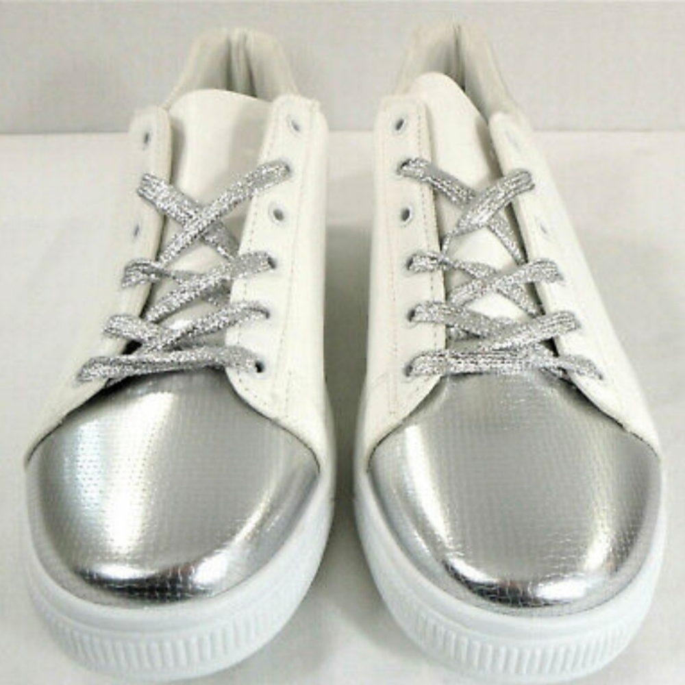 Refresh Women's Action-08 Faux Leather Lace-Up Met